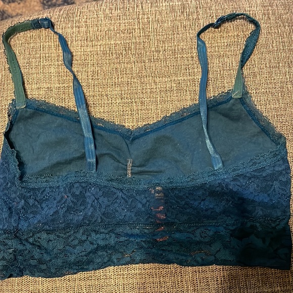 Blue lace bralette - Picture 4 of 6